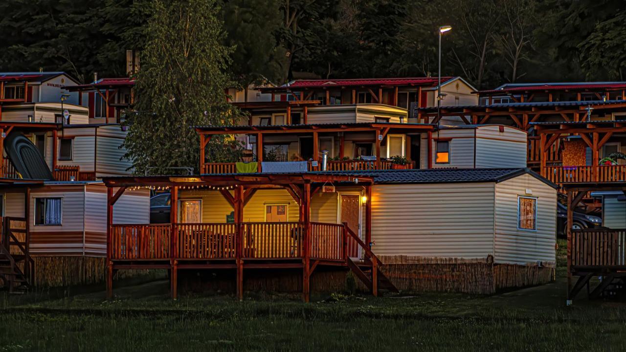Mobilheim Viktorie Villa Vyrovice Dış mekan fotoğraf
