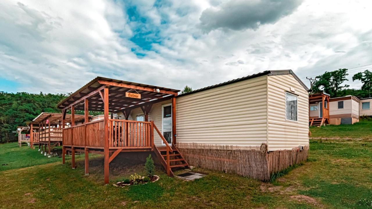 Mobilheim Viktorie Villa Vyrovice Dış mekan fotoğraf